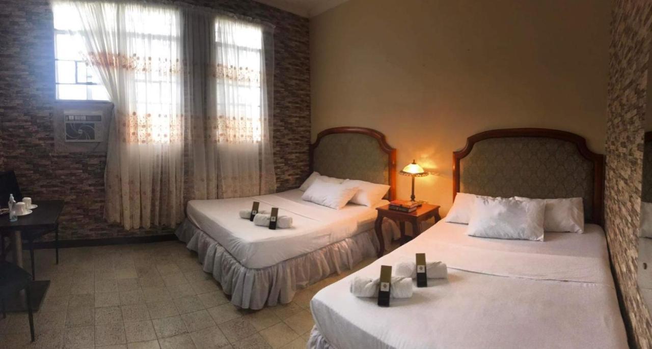 Hiraya Bed And Breakfast Roxas City Kültér fotó